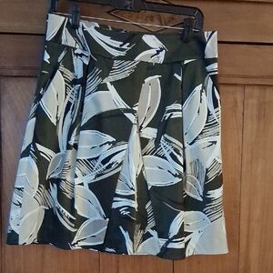 Kenneth Cole New York Olive and Cream A-Line Skirt Size 6